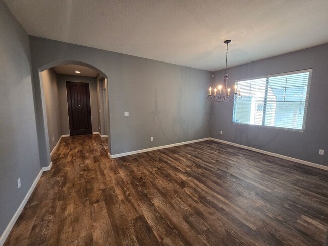 Building Photo - 2036 De La Guerra Way