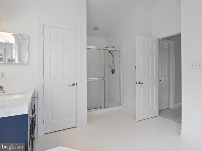 Building Photo - 4407 Jayson Ln