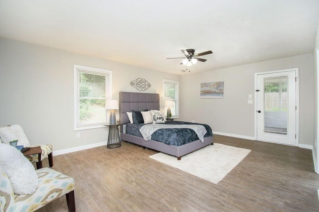 Building Photo - 140 Crabtree Dr