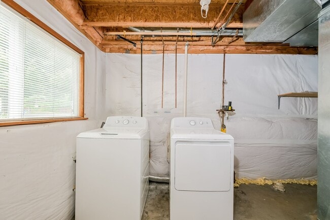 Building Photo - Highlands Ranch Newly Renovated 3 bed 2.5 ...