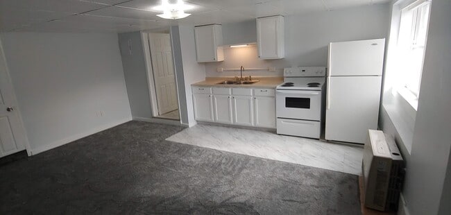 Building Photo - 344 Weaver St