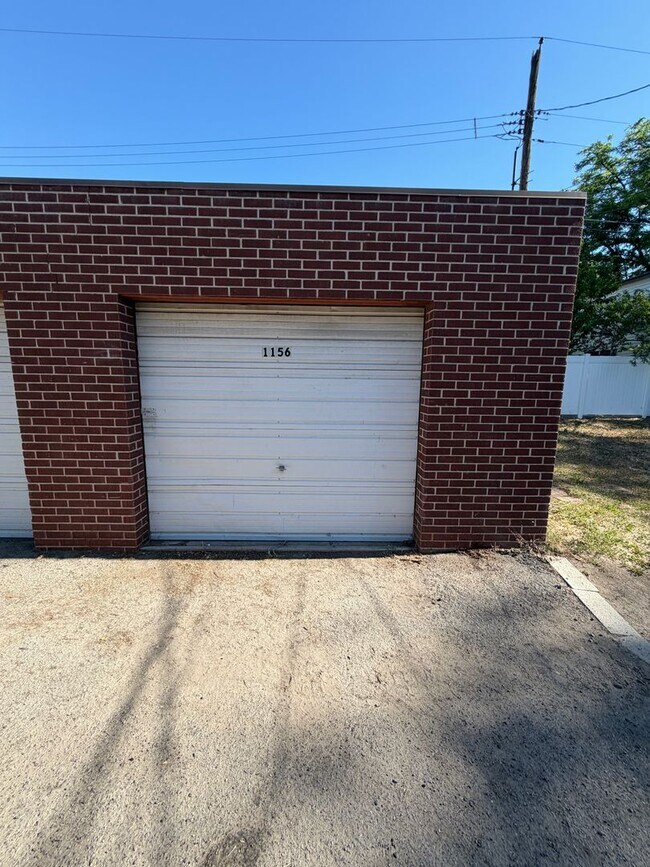 Building Photo - 1154-1156 Brooklyn Ave