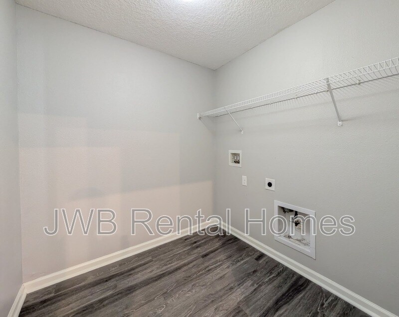 Building Photo - 60 Yellowfin Dr