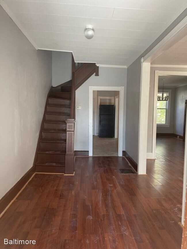 Building Photo - 4 br, 1.5 bath House - 5237 Linden Heights...