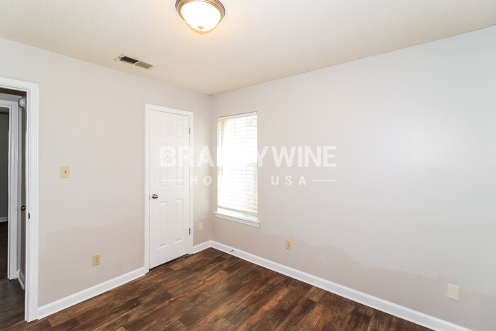 Building Photo - 8404 Jacob Dr