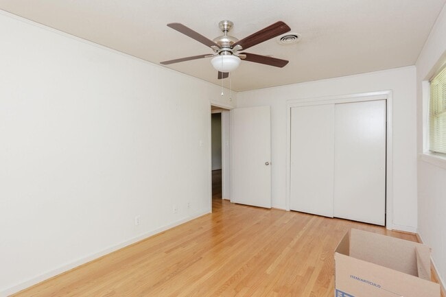 Building Photo - 9753 Tappenbeck Dr