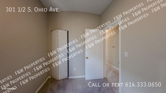 Building Photo - 301 1/2 S. Ohio Ave.-