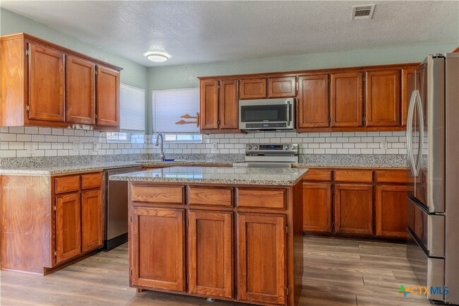 Building Photo - 4101 Whispering Oak Dr