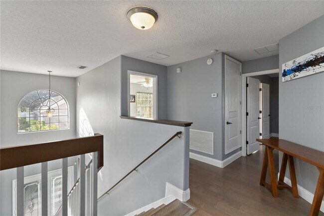 Building Photo - 9797 Portofino Dr