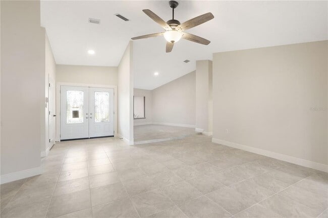 Building Photo - 5008 S Shore Dr