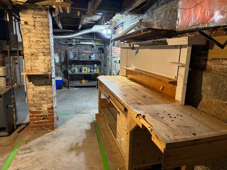 full basement - 55 A Thorndike