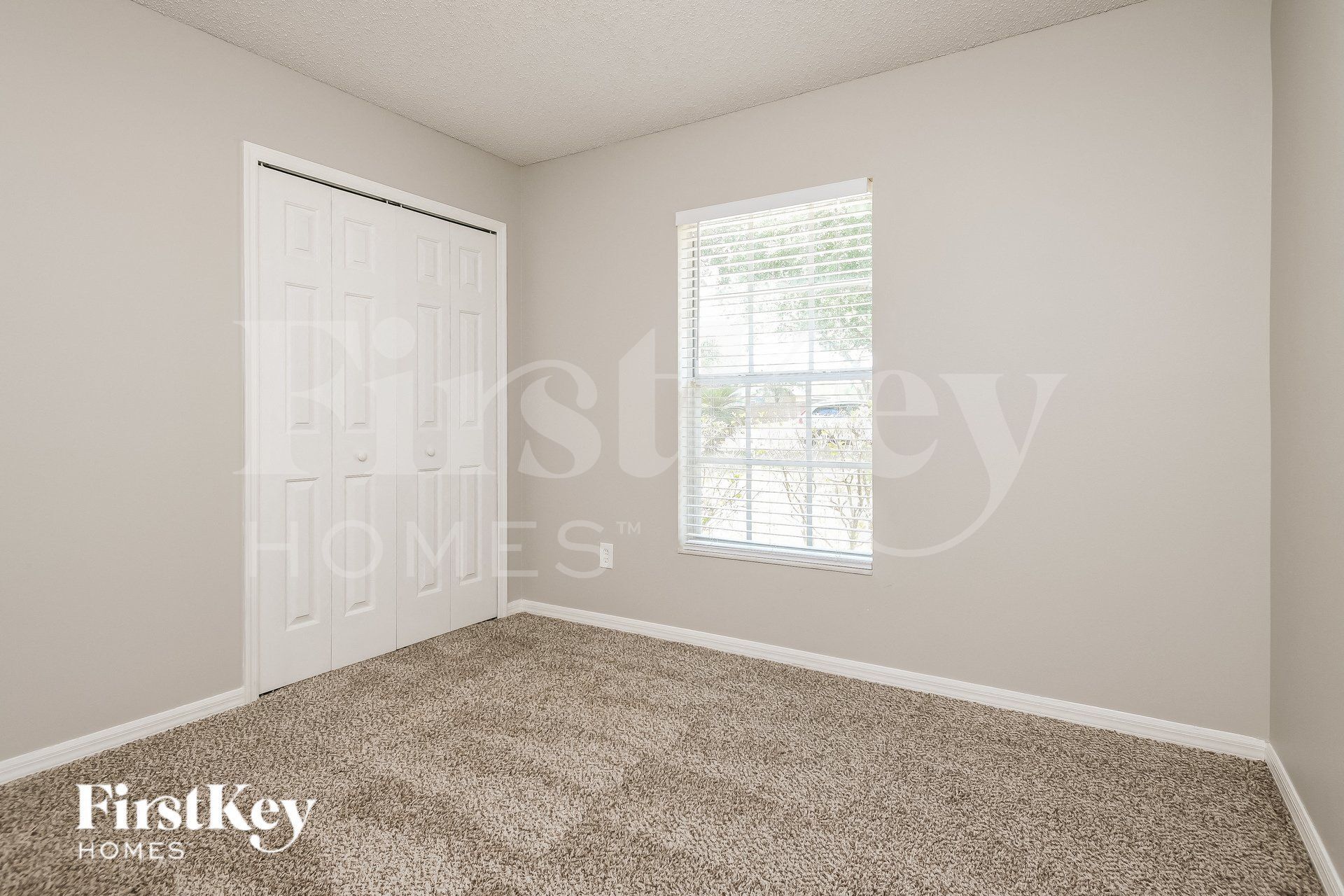 Building Photo - 1254 Kenworth Dr