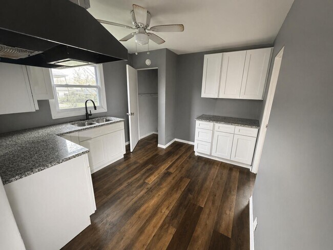 Building Photo - 3454 Rhode Island Ct.