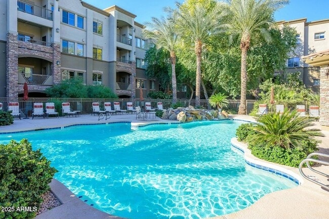 Primary Photo - 5450 E Deer Valley Dr