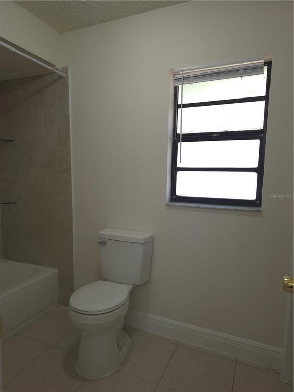 Building Photo - 10410 N Ojus Dr