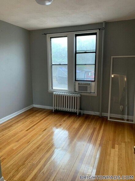 Building Photo - 1480 Commonwealth Ave