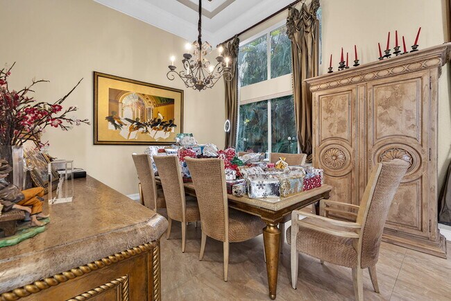 Building Photo - 7162 Vía Firenze