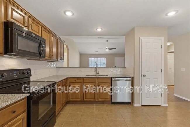 Building Photo - 2705 SW Greensprings Rd