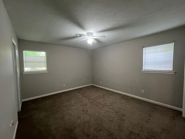 Building Photo - Home for rent in Prattville