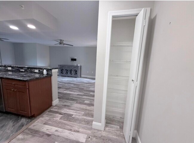 Building Photo - 300 Scotia Dr