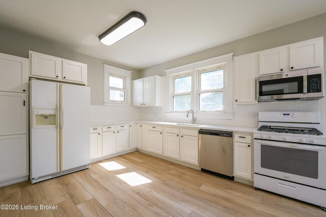 Building Photo - 908 Lydia St