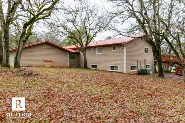 Building Photo - 2 1/2 Acres Manicured Country Living