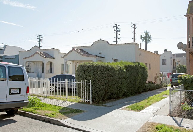 Building Photo - 2636-2638 Pine Pl
