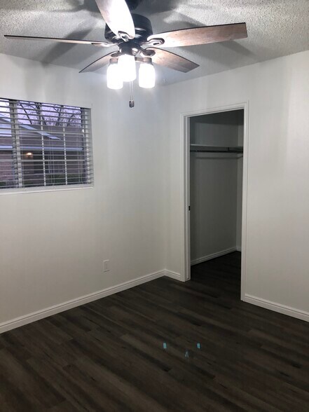 Building Photo - 345 S 200 W