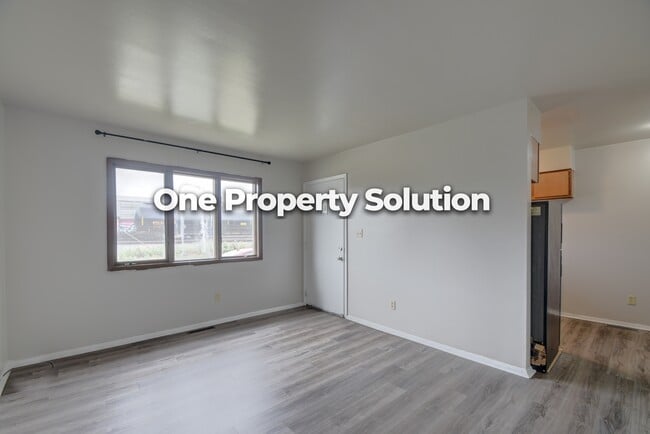 Building Photo - 1149 Logan St