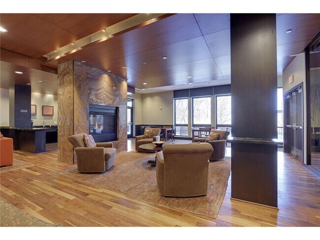Building Photo - 4730 Park Commons Dr