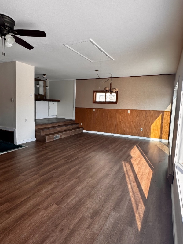 Building Photo - 416 W Munising Ave