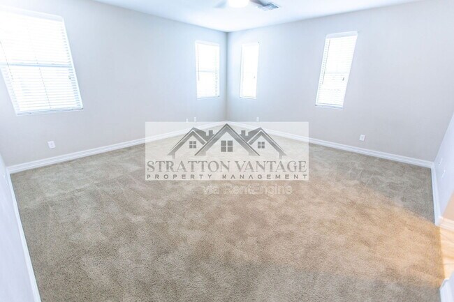 Building Photo - 2883 E Ebony Dr