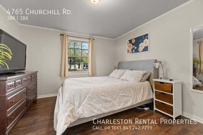 Building Photo - 4765 Churchill Rd