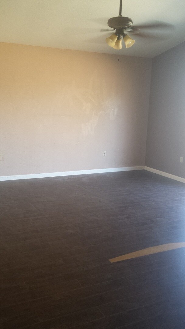 Building Photo - Roomy 4 bedroom house in Waterford