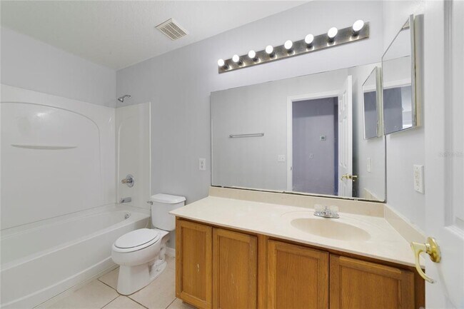 Building Photo - 2725 Portchester Ct