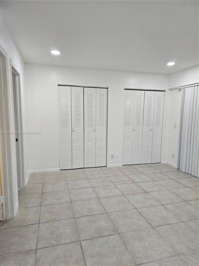 Building Photo - 251 SW 132nd Way