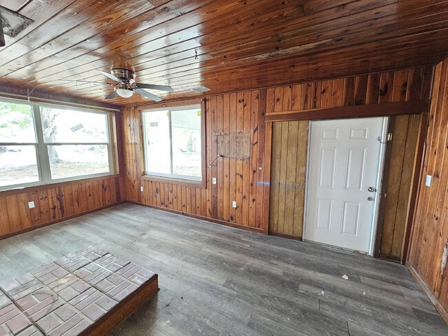 Building Photo - Single Family in Cocoa - Available July 1st!