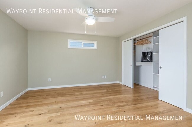 Building Photo - 4943 W Catalpa Dr