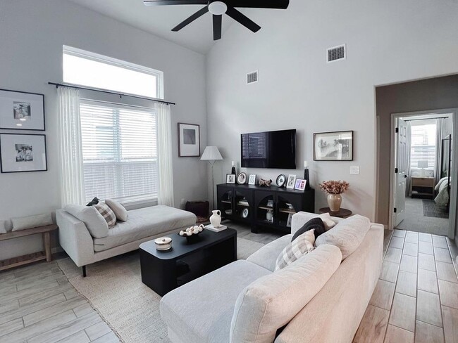 Building Photo - 6313 Arbor Crest Ln