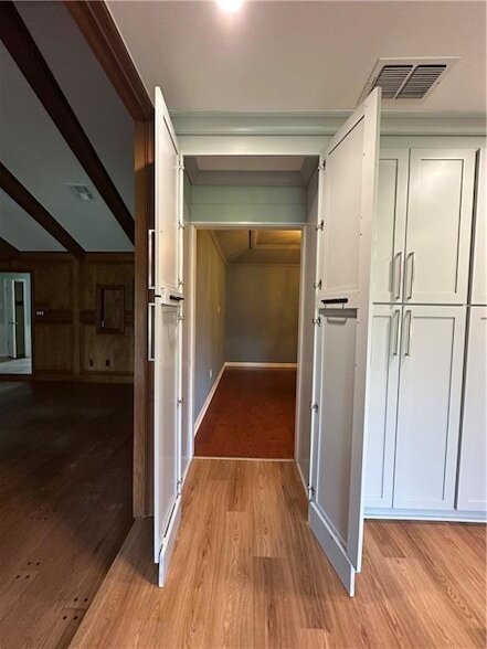 Building Photo - 773 Bocage Ln