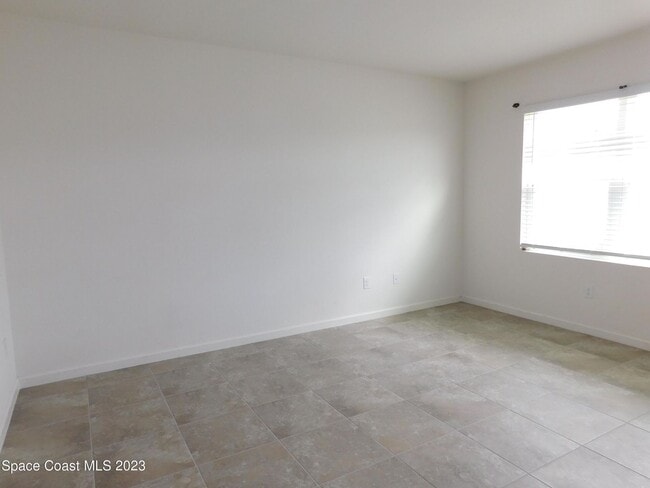 Building Photo - 739 Forest Trace Cir