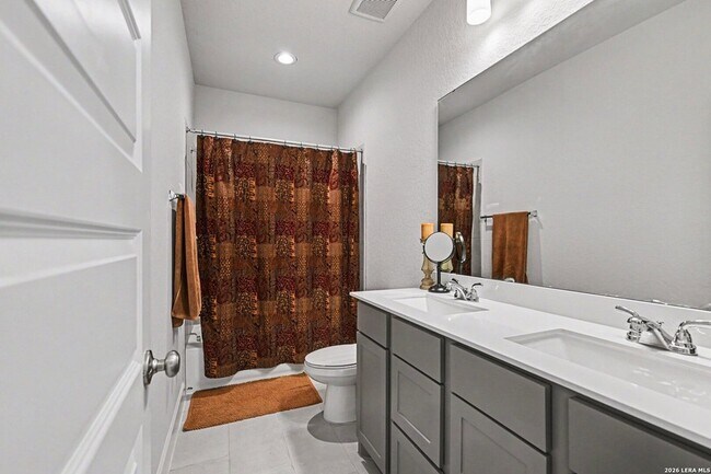 Building Photo - 14422 Hondo Knot
