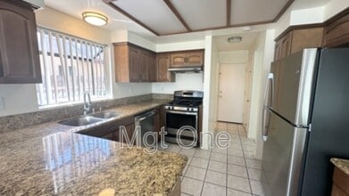 Building Photo - 13331 Barcelona Pl