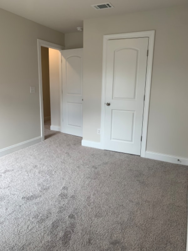 Building Photo - 204 Douglas Bend Rd