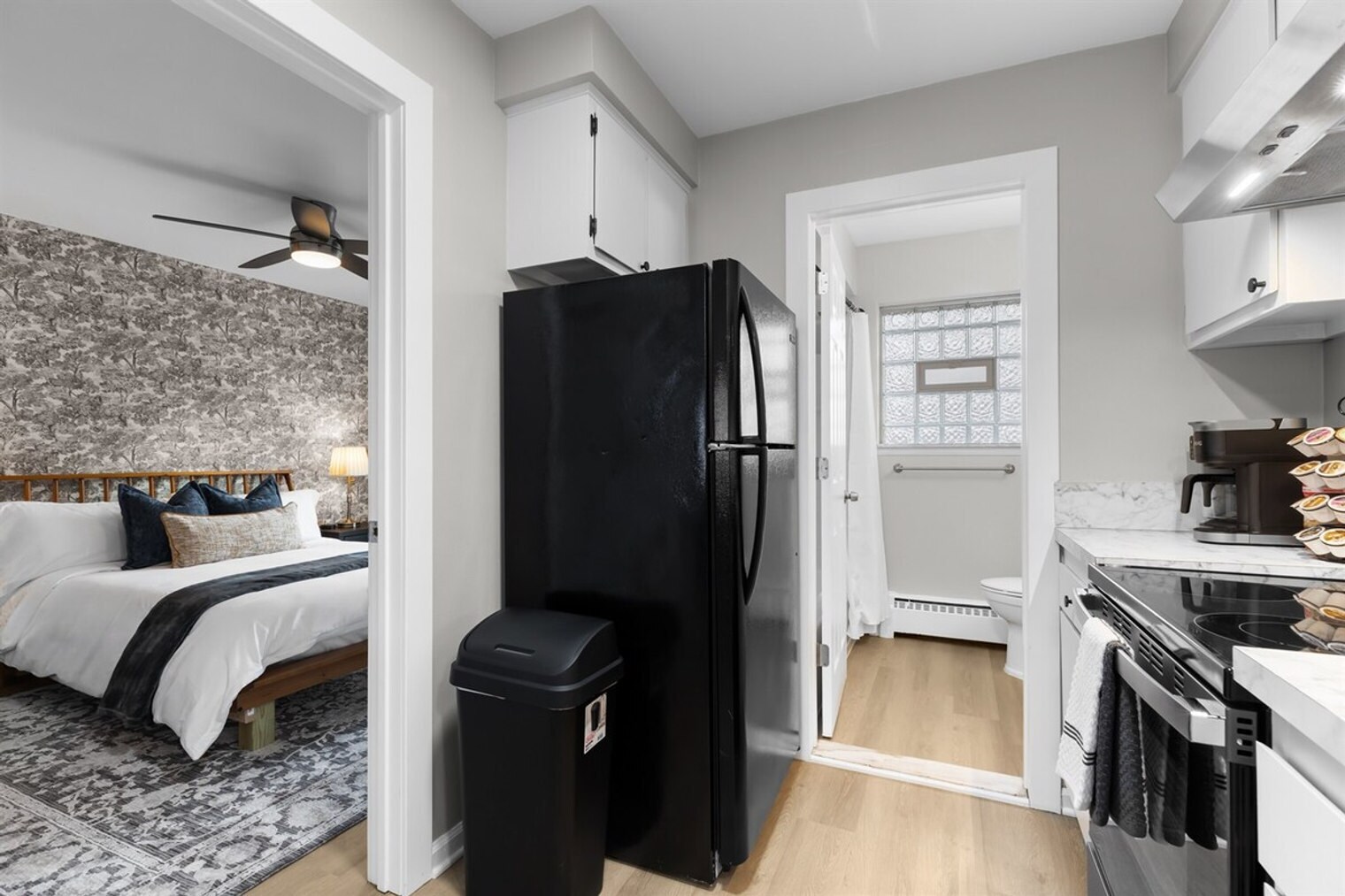 Building Photo - 55 Hollywood Ct