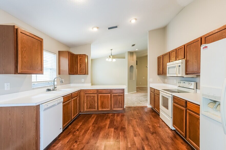 Building Photo - 11113 Lake Lanier Dr