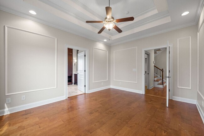 Building Photo - Pet Friendly Four Bedroom off Exit 8!