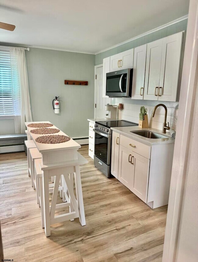 Building Photo - 512 W Brigantine Ave