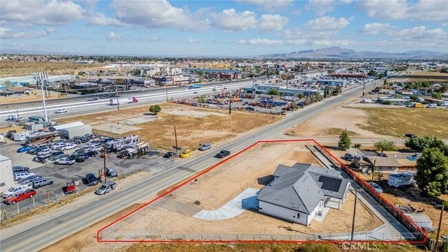 Building Photo - 11515 Mariposa Rd