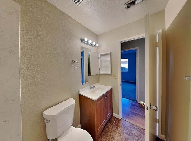 Building Photo - 3442 Chandler Cir